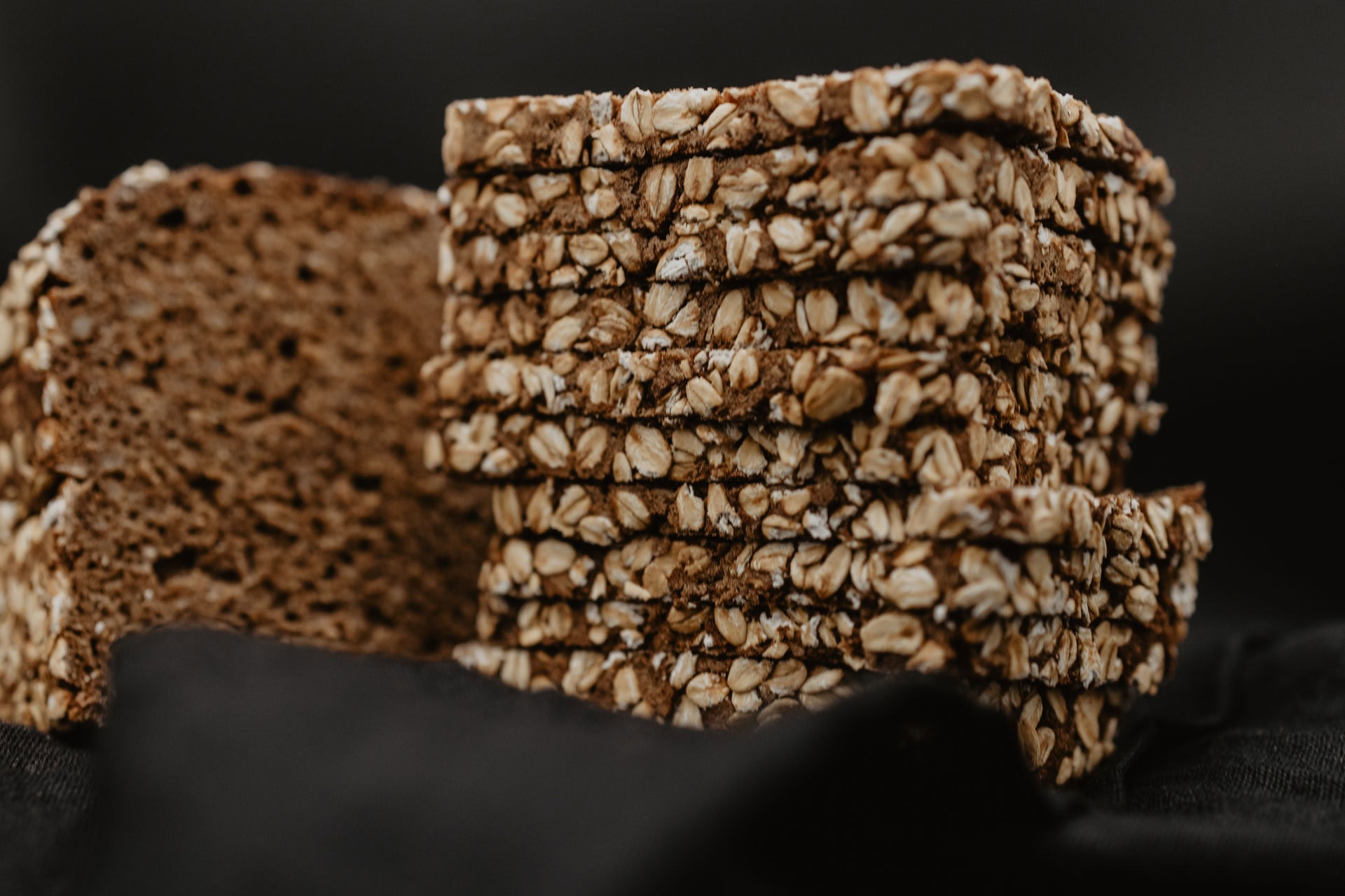 Unser<br>BrotKalender<br>Wann gibt es<br>Dein Brot!?!